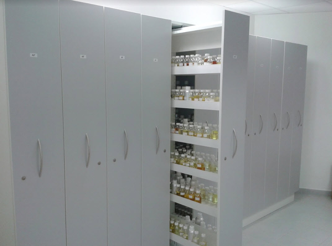 armoire de laboratoire